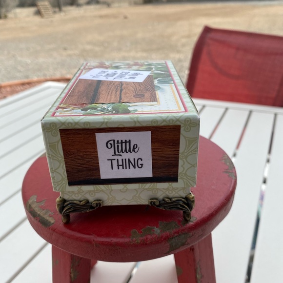 It’s the little things soap box - Picture 5 of 8